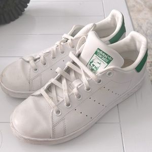 Classic Adidas sneakers size  4.5